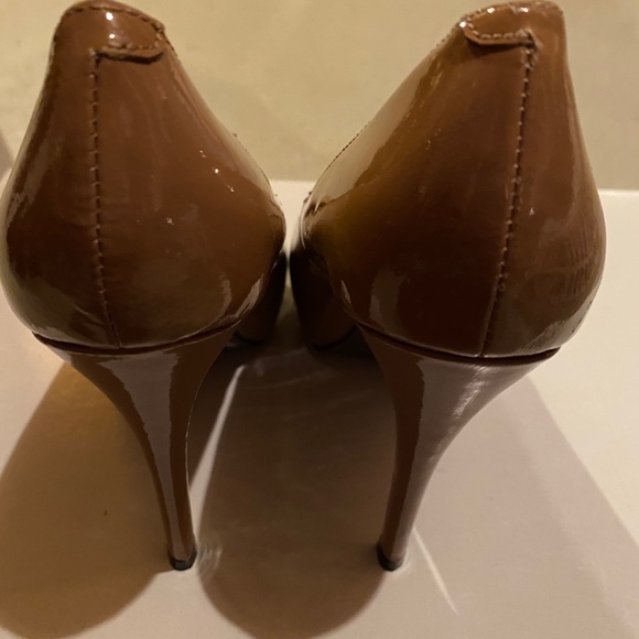 Steve Madden Patent Leather Heels size 7.5 - Picture 4 of 5